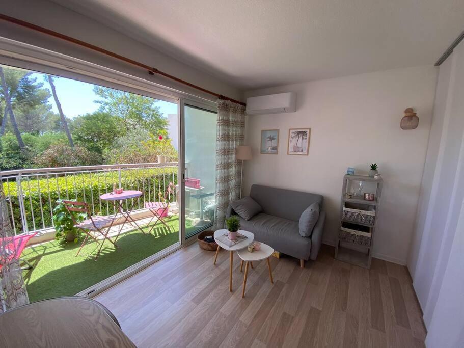 Studio Cosy 100M Plage Saint-Raphael  Exterior photo